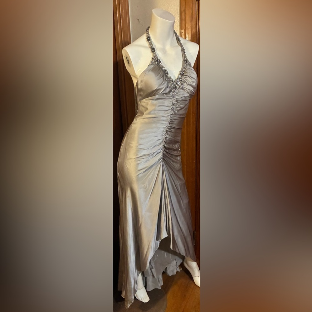 Niteline Elegant Silver Silk Rhinestone Accented Evening / Prom Dress - Size 2